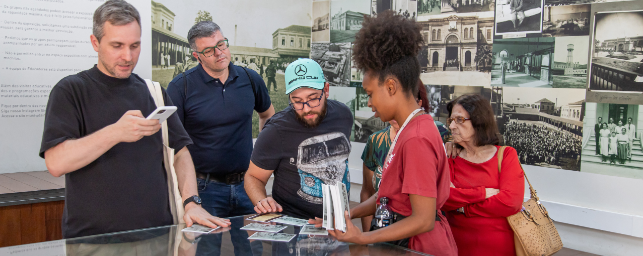 Dia da Saudade | Distribuição de cartões postais