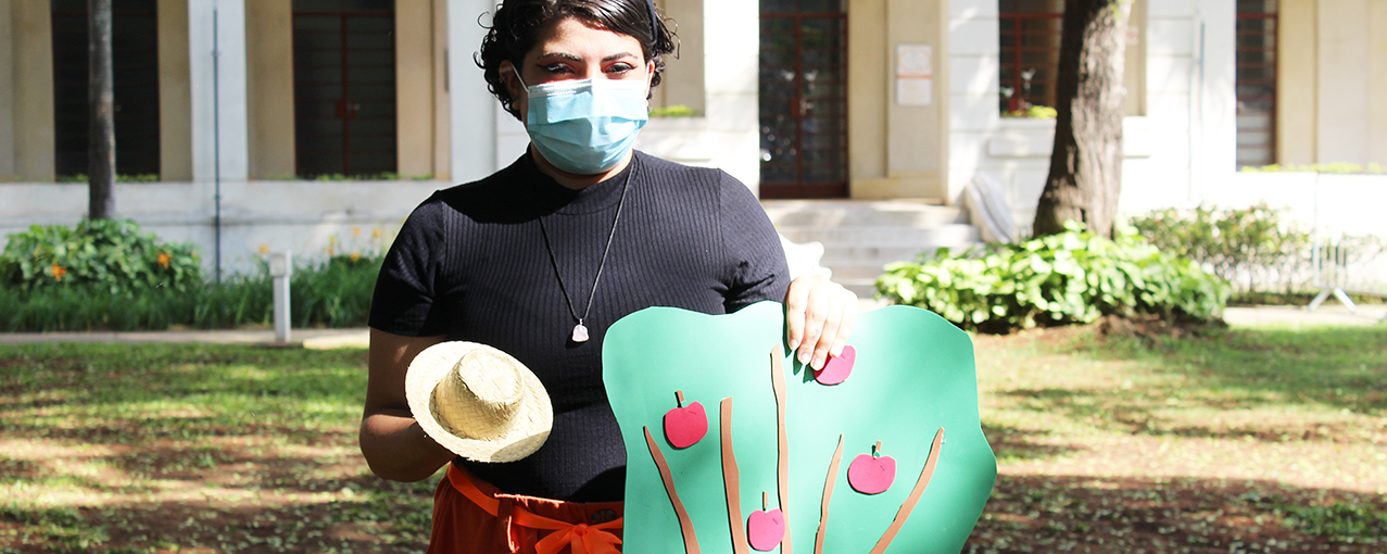 Foto da mediadora de leitura Gabrielli Chagas
