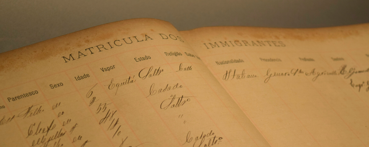 Livro de registro dos imigrantes