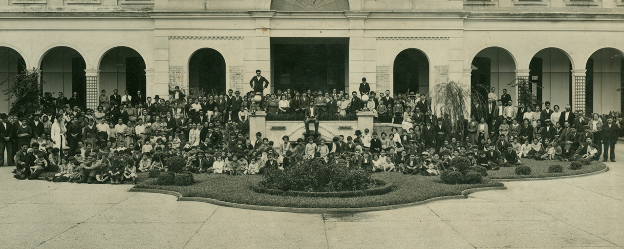 Imigrantes Portugueses na Hospedaria do Brás