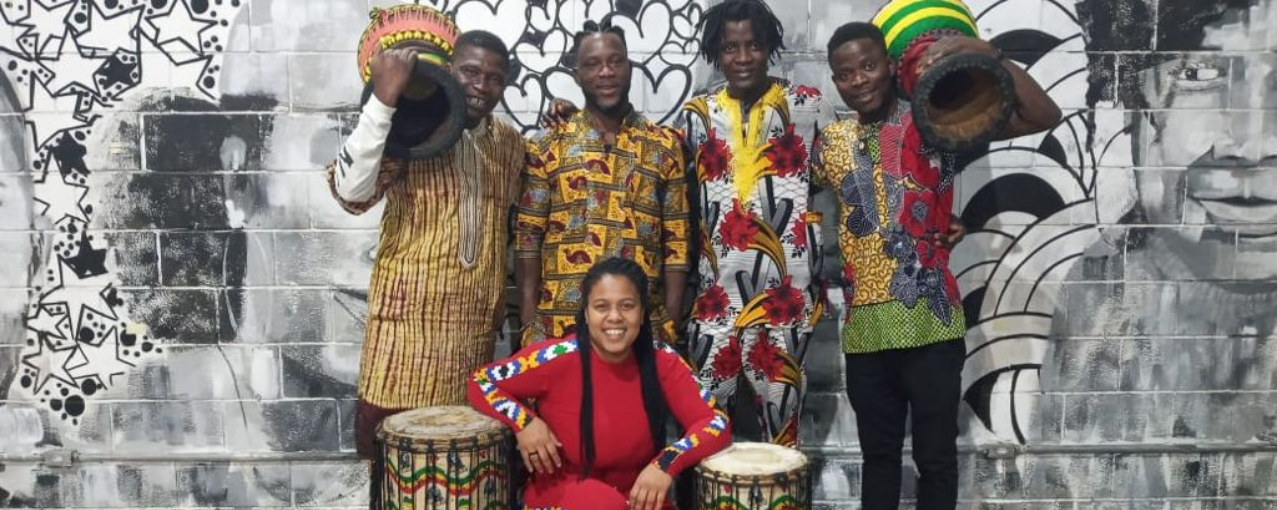 Namíbia Neves e grupo