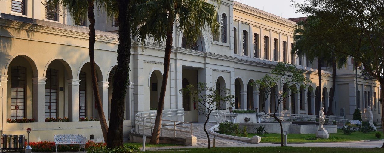 Imagem da fachada do Museu