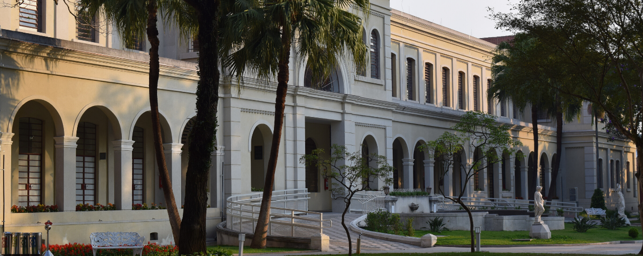 foto da fachada do museu.