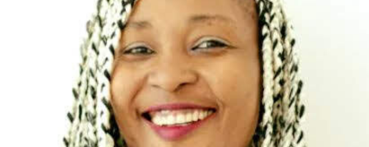 Foto da professora Constance Salawe